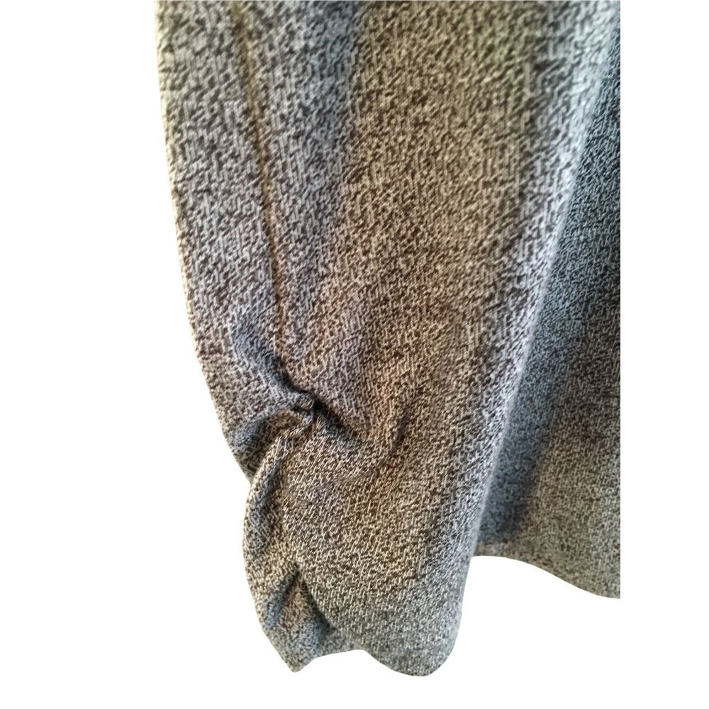 Alfred Dunner Blouse Gray Size Small Beaded Neckline V-Neck Short Sleeves Casual - Picture 3 of 8